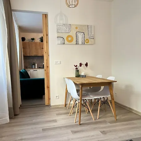 1 In The Bank House *