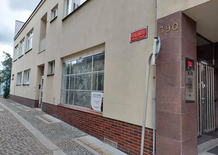 1 In The Bank House كوتنا هورا